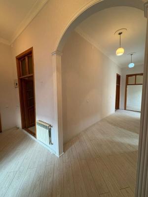 Bakı, köhnə tikili 3 otaqlı, satılır, 90 m²  , Səbail rayonu