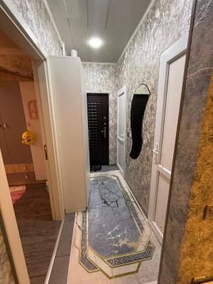 Bakı, köhnə tikili 3 otaqlı, satılır, 65 m²  , Binəqədi rayonu, 7-ci mikrorayon