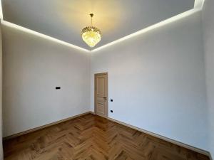 Bakı, həyət evi 5 otaqlı, satılır, 220 m² , 8 sot , Xəzər rayonu, Mərdəkan