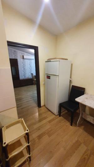 Bakı, köhnə tikili 2 otaqlı, satılır, 53 m²  , Yasamal rayonu, Yeni Yasamal qəs.