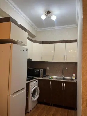 2 otaqlı yeni tikili, kirayə, 50 m², Bakı, Yasamal rayonu, Yasamal qəs.