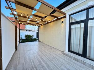Bakı, həyət evi 4 otaqlı, satılır, 140 m² , 3 sot , Xəzər rayonu, Şüvəlan