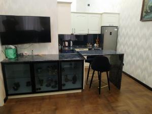 Bakı, köhnə tikili 2 otaqlı, kirayə, 65 m²  , Səbail rayonu