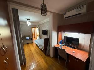 Bakı, köhnə tikili 4 otaqlı, satılır, 95 m²  , Xətai rayonu, H.Aslanov qəs.