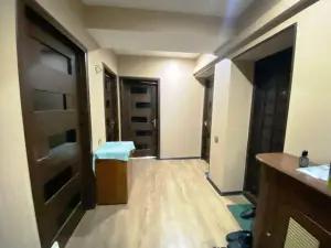 Bakı, köhnə tikili 3 otaqlı, satılır, 85 m²  , Nizami rayonu, 8-ci kilometr