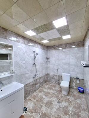 Bakı, həyət evi 11 otaqlı, satılır, 300 m² , 3 sot , Sabunçu rayonu, Balaxanı qəs.