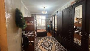 Bakı, köhnə tikili 2 otaqlı, satılır, 50 m²  , Binəqədi rayonu, 6-cı mikrorayon