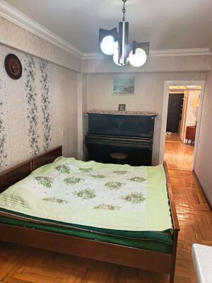Bakı, köhnə tikili 2 otaqlı, kirayə, 75 m²  , Yasamal rayonu