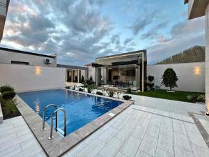 Bakı, həyət evi 5 otaqlı, satılır, 220 m² , 6.5 sot , Xəzər rayonu, Şüvəlan