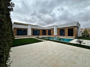 Bakı, bağ/həyət evi 5 otaqlı, satılır, 250 m² , 7.2 sot , Xəzər rayonu, Şüvəlan