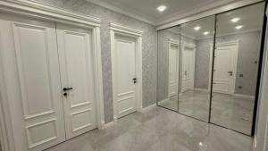 Bakı, yeni tikili 2 otaqlı, kirayə, 95 m²  , Xətai rayonu, Ağ şəhər