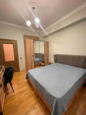 Bakı, köhnə tikili 2 otaqlı, kirayə, 65 m²  , Səbail rayonu, Bayıl qəs.