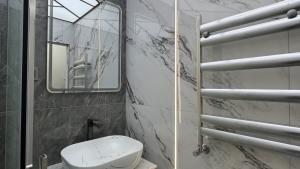 Gəncə, köhnə tikili 2 otaqlı, satılır, 60 m²  