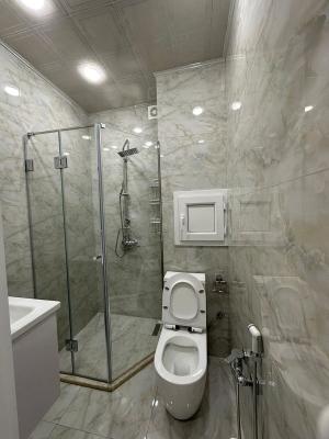 Bakı, köhnə tikili 2 otaqlı, satılır, 60 m²  , Nəsimi rayonu, 4-cü mikrorayon