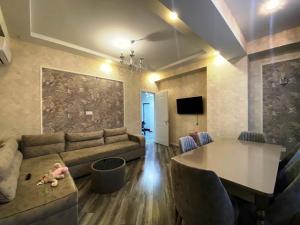 Bakı, yeni tikili 2 otaqlı, satılır, 75 m²  , Nizami rayonu, 8-ci kilometr