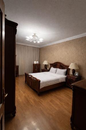 Bakı, yeni tikili 4 otaqlı, satılır, 150 m²  , Nəsimi rayonu, 3-cü mikrorayon