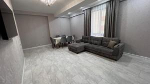 Bakı, yeni tikili 4 otaqlı, kirayə, 140 m²  , Xətai rayonu
