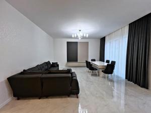 Bakı, həyət evi 4 otaqlı, satılır, 170 m² , 4.6 sot , Xəzər rayonu, Şüvəlan