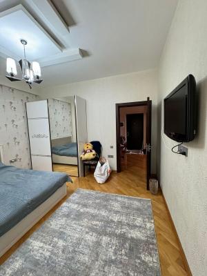 Bakı, yeni tikili 3 otaqlı, satılır, 110 m²  , Nəsimi rayonu, 4-cü mikrorayon