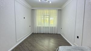 Bakı, köhnə tikili 3 otaqlı, satılır, 85 m²  , Sabunçu rayonu, Bakıxanov qəs.