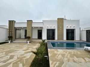 Bakı, bağ/həyət evi 4 otaqlı, satılır, 155 m² , 3.5 sot , Xəzər rayonu, Şüvəlan