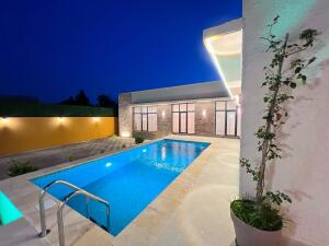 Bakı, həyət evi 4 otaqlı, satılır, 140 m² , 3.5 sot , Xəzər rayonu, Şüvəlan