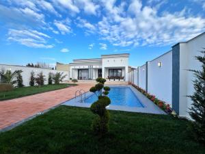 Bakı, həyət evi 4 otaqlı, satılır, 220 m² , 6 sot , Xəzər rayonu, Mərdəkan