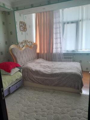 Abşeron, yeni tikili 3 otaqlı, satılır, 74 m²  , Qurtuluş 93