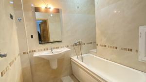 Bakı, yeni tikili 2 otaqlı, satılır, 85 m²  , Binəqədi rayonu, 9-cu mikrorayon