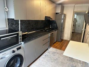 Bakı, köhnə tikili 3 otaqlı, satılır, 80 m²  , Nizami rayonu, 8-ci kilometr