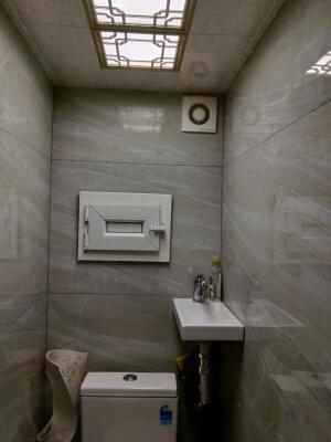 Bakı, köhnə tikili 2 otaqlı, satılır, 62 m²  , Yasamal rayonu, Yeni Yasamal qəs.
