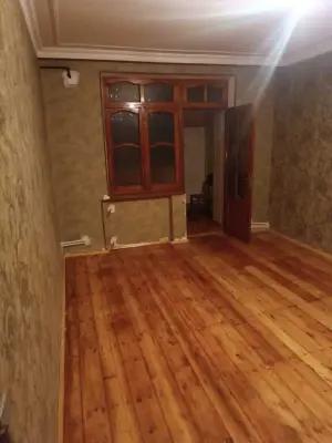 Xırdalan, köhnə tikili 2 otaqlı, satılır, 60 m²  