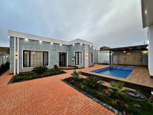 Bakı, bağ/həyət evi 5 otaqlı, satılır, 200 m² , 4 sot , Xəzər rayonu, Şüvəlan