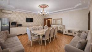 Bakı, yeni tikili 3 otaqlı, satılır, 105 m²  , Yasamal rayonu