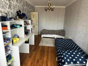 Bakı, köhnə tikili 3 otaqlı, satılır, 80 m²  , Nizami rayonu, 8-ci kilometr