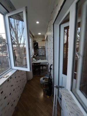 Bakı, köhnə tikili 2 otaqlı, satılır, 60 m²  , Suraxanı rayonu, Qaraçuxur qəs.