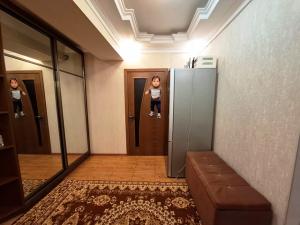 Bakı, köhnə tikili 3 otaqlı, satılır, 90 m²  , Nizami rayonu, 8-ci kilometr