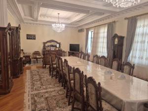 Bakı, həyət evi 7 otaqlı, satılır, 850 m² , 20 sot , Səbail rayonu, Badamdar qəs.