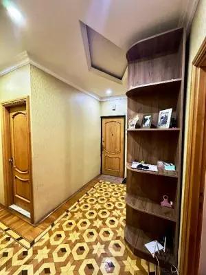 Bakı, köhnə tikili 3 otaqlı, satılır, 85 m²  , Nizami rayonu, 8-ci kilometr