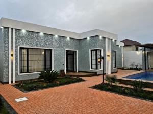 Bakı, bağ/həyət evi 5 otaqlı, satılır, 200 m² , 4 sot , Xəzər rayonu, Şüvəlan