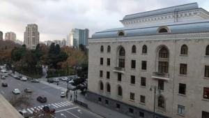 Bakı, köhnə tikili 2 otaqlı, günlük kirayə, 75 m²  , Səbail rayonu