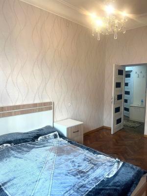 Bakı, köhnə tikili 3 otaqlı, satılır, 80 m²  , Nərimanov rayonu
