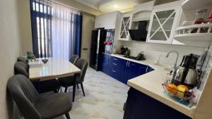 Bakı, yeni tikili 2 otaqlı, satılır, 100 m²  , Yasamal rayonu, Yasamal qəs.