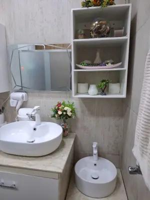 Bakı, yeni tikili 3 otaqlı, satılır, 135 m²  , Nəsimi rayonu, 5-ci mikrorayon