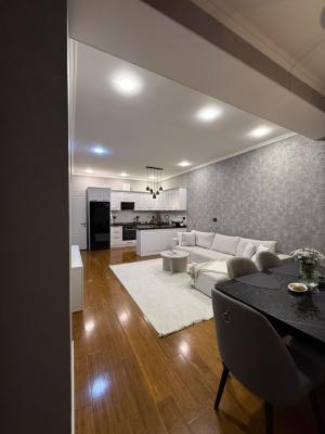 Bakı, yeni tikili 3 otaqlı, satılır, 95.5 m²  , Səbail rayonu, Badamdar qəs.