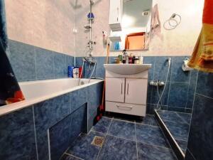 Bakı, köhnə tikili 3 otaqlı, satılır, 3 m²  , Nizami rayonu, 8-ci kilometr
