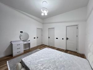 Bakı, həyət evi 4 otaqlı, satılır, 160 m² , 5 sot , Xəzər rayonu, Mərdəkan