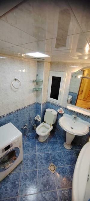 Bakı, köhnə tikili 2 otaqlı, günlük kirayə, 75 m²  , Səbail rayonu