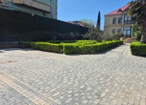Bakı, həyət evi 7 otaqlı, satılır, 850 m² , 20 sot , Səbail rayonu, Badamdar qəs.
