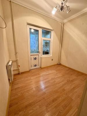 Bakı, köhnə tikili 2 otaqlı, satılır, 50 m²  , Yasamal rayonu, Yeni Yasamal qəs.